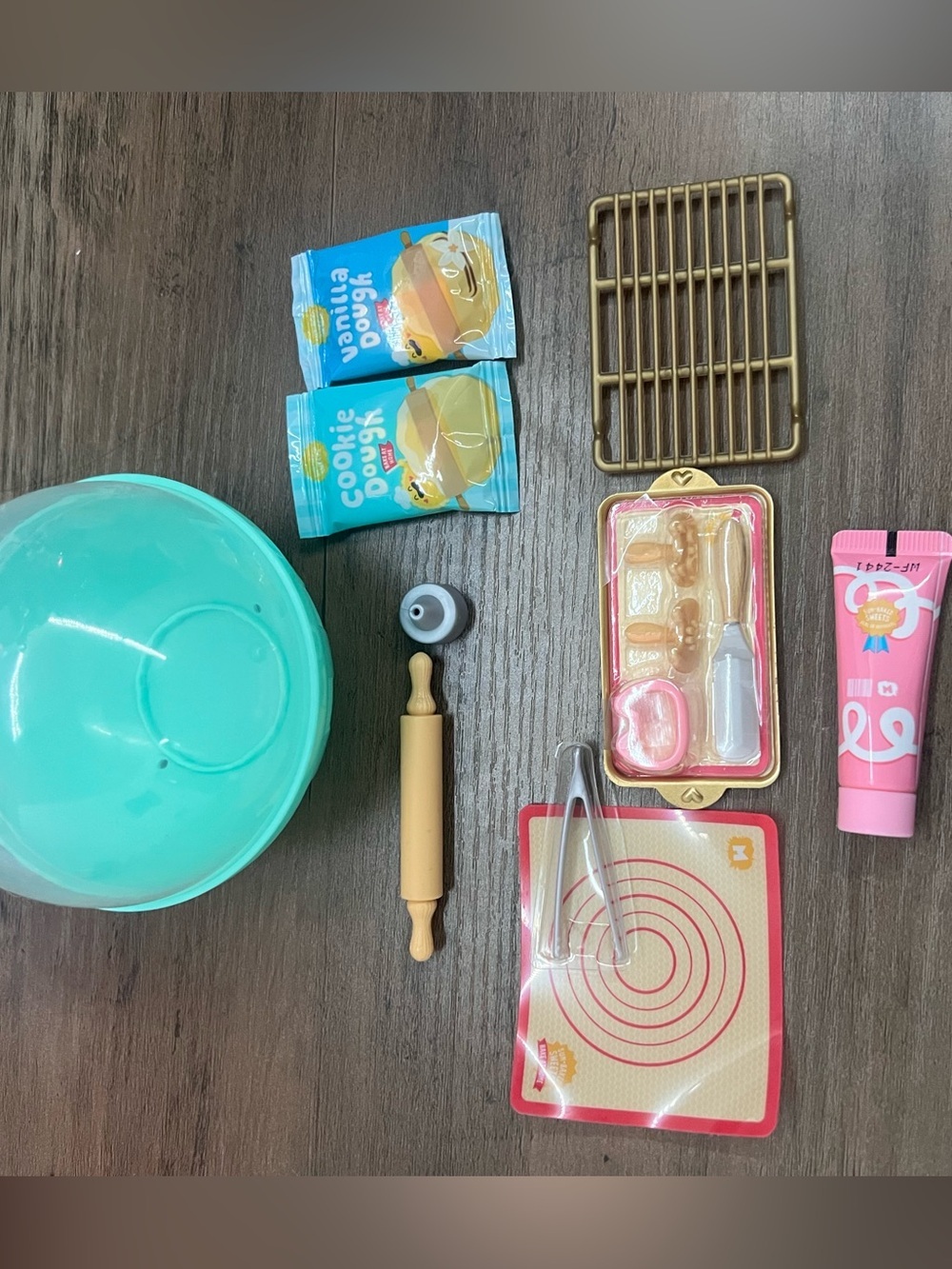 Miniverse Make It Mini From Scratch – Opened, Unassembled Complete Set - Picture 1 of 3